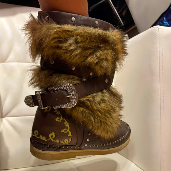 Faux fur western booties - Picture 2 of 6
